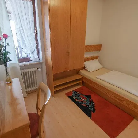 Laufelder Hof Hotell